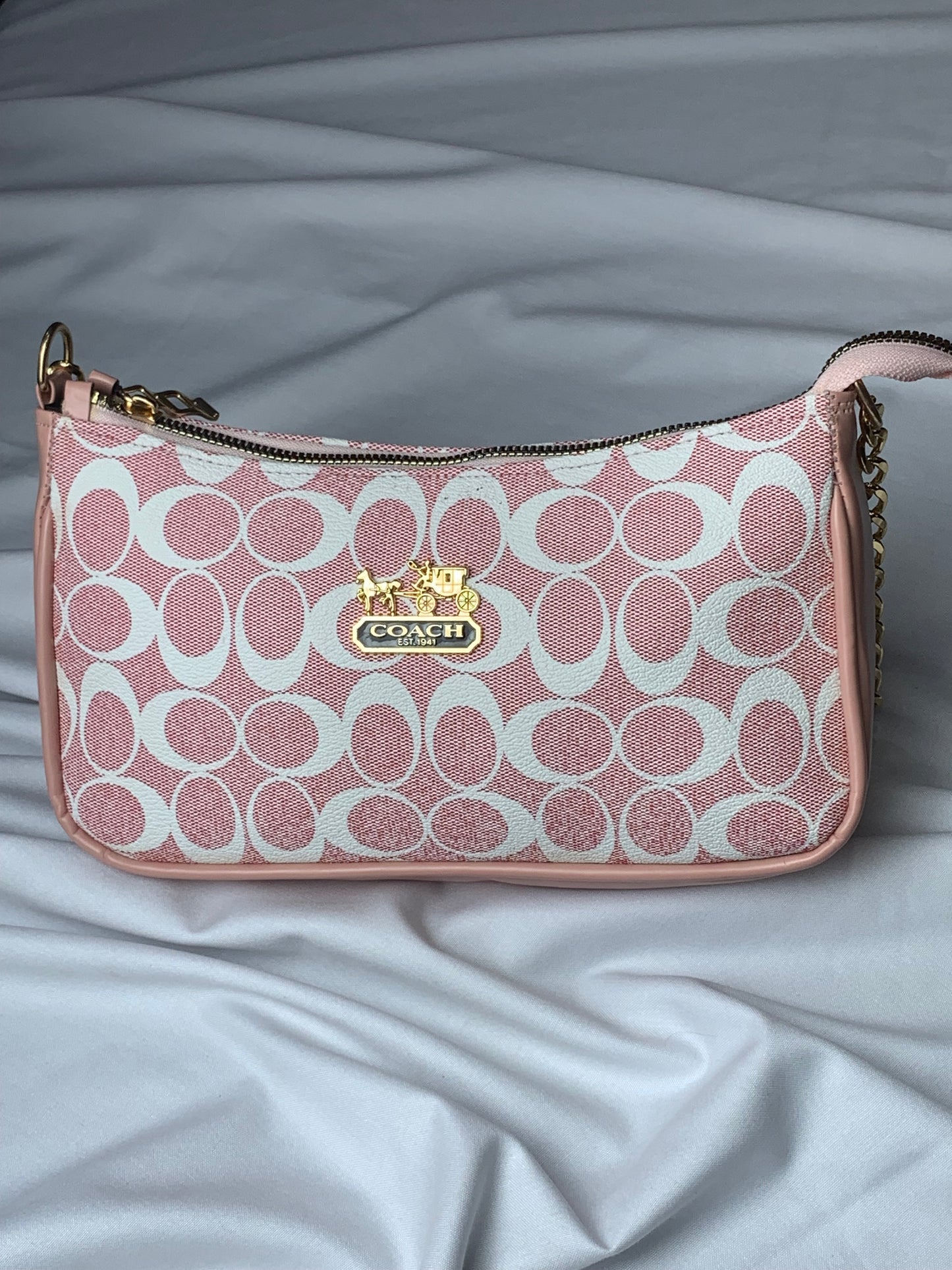 New Arrival CH Teri Shoulder Bag- Pink