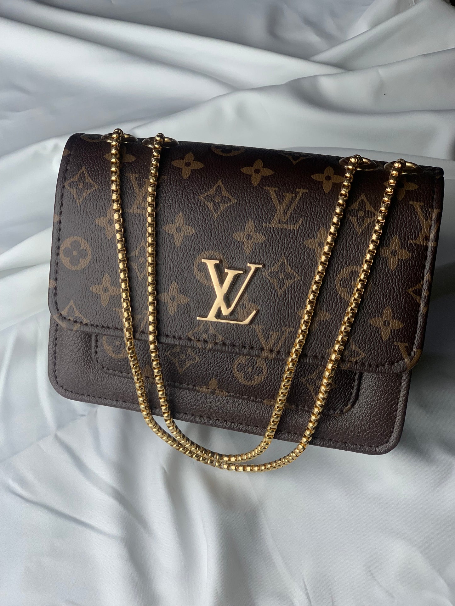 New Arrival LV Crossbody Handbag F-l