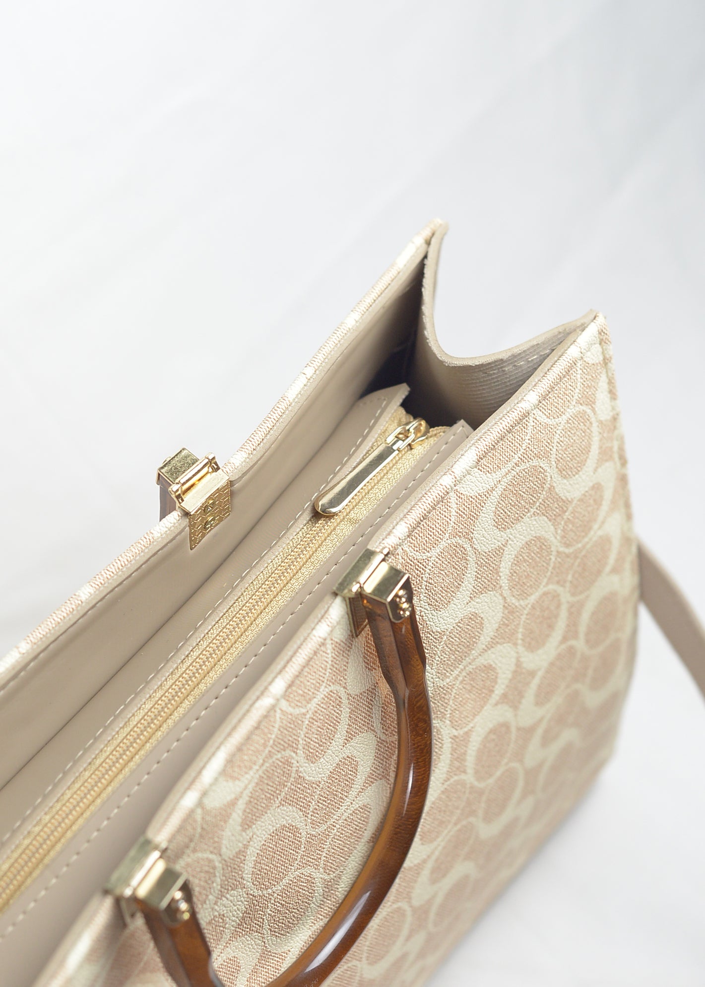 NEW ARRIVAL COACH BEIGE TOTE BAG