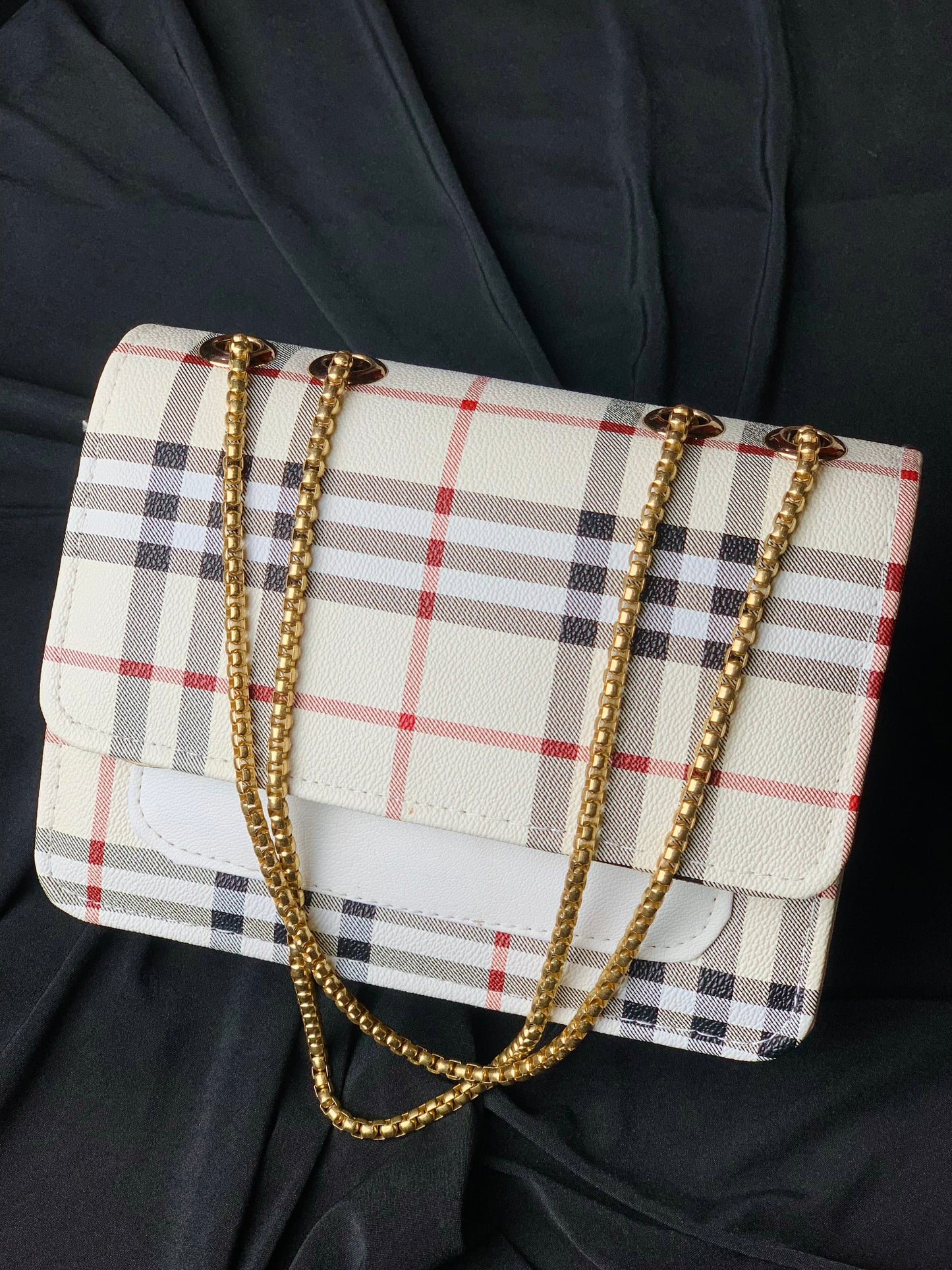 New Arrival B Crossbody Handbag