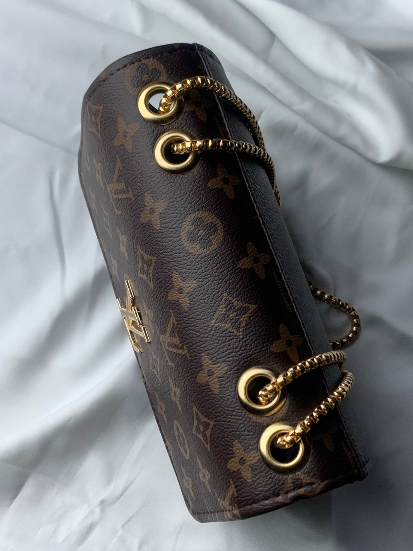 New Arrival LV Crossbody Handbag F-l
