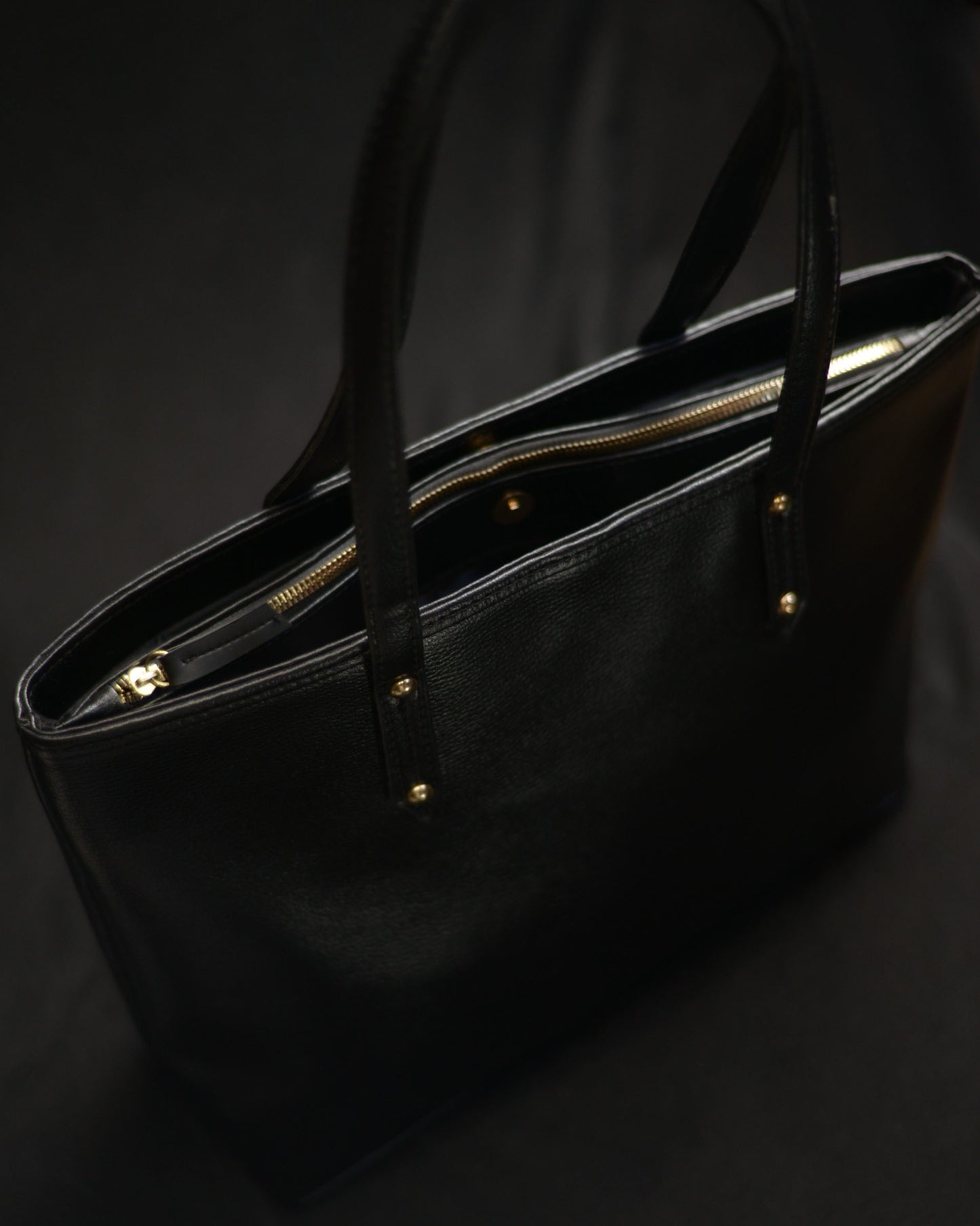 Core Store — Noir Carryall