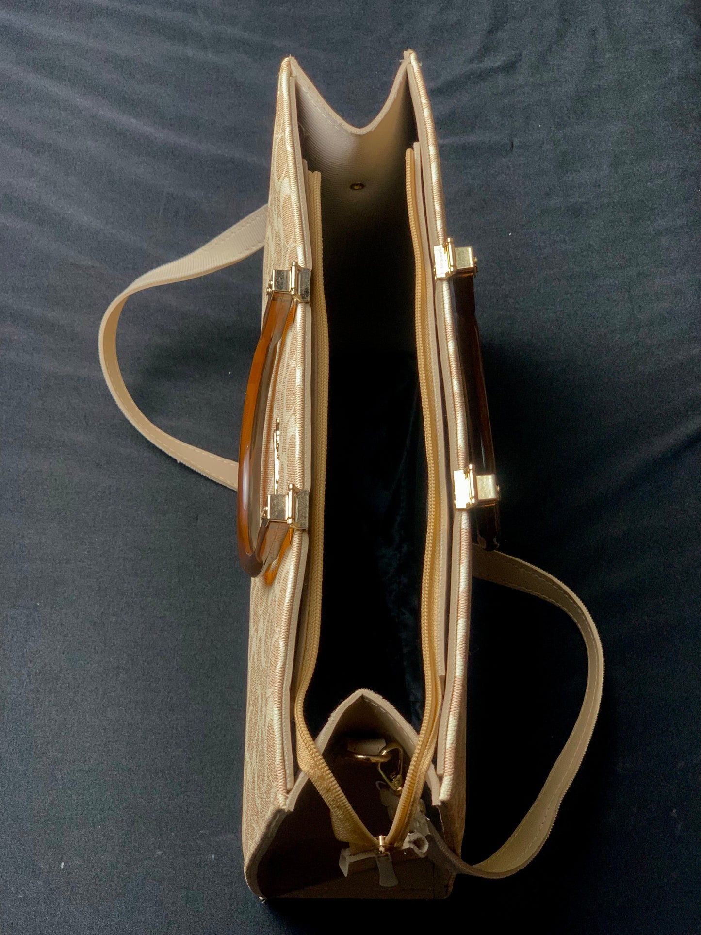 NEW ARRIVAL COACH BEIGE TOTE BAG