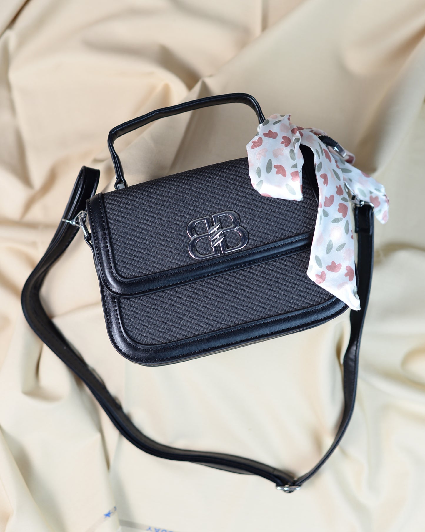 BB -Black Handbag