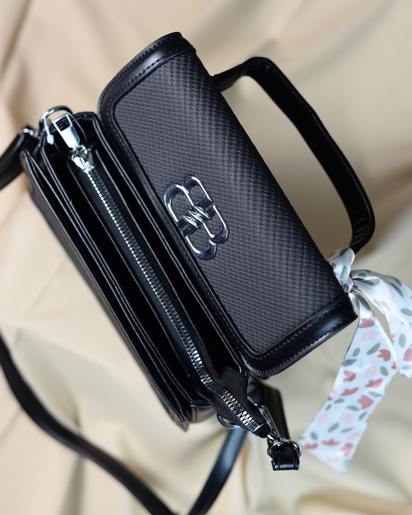 BB -Black Handbag