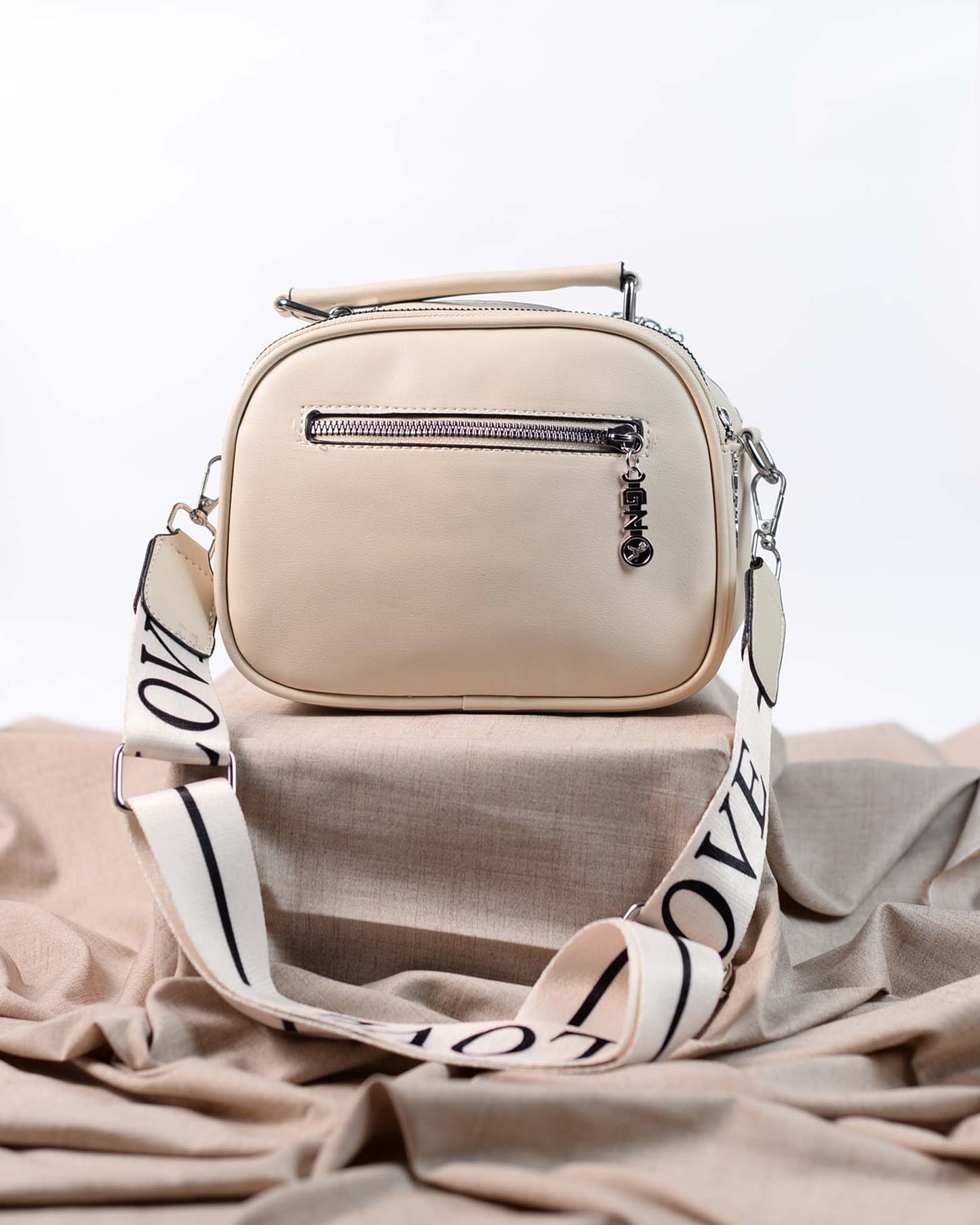 Criss Crossbody Bag- white