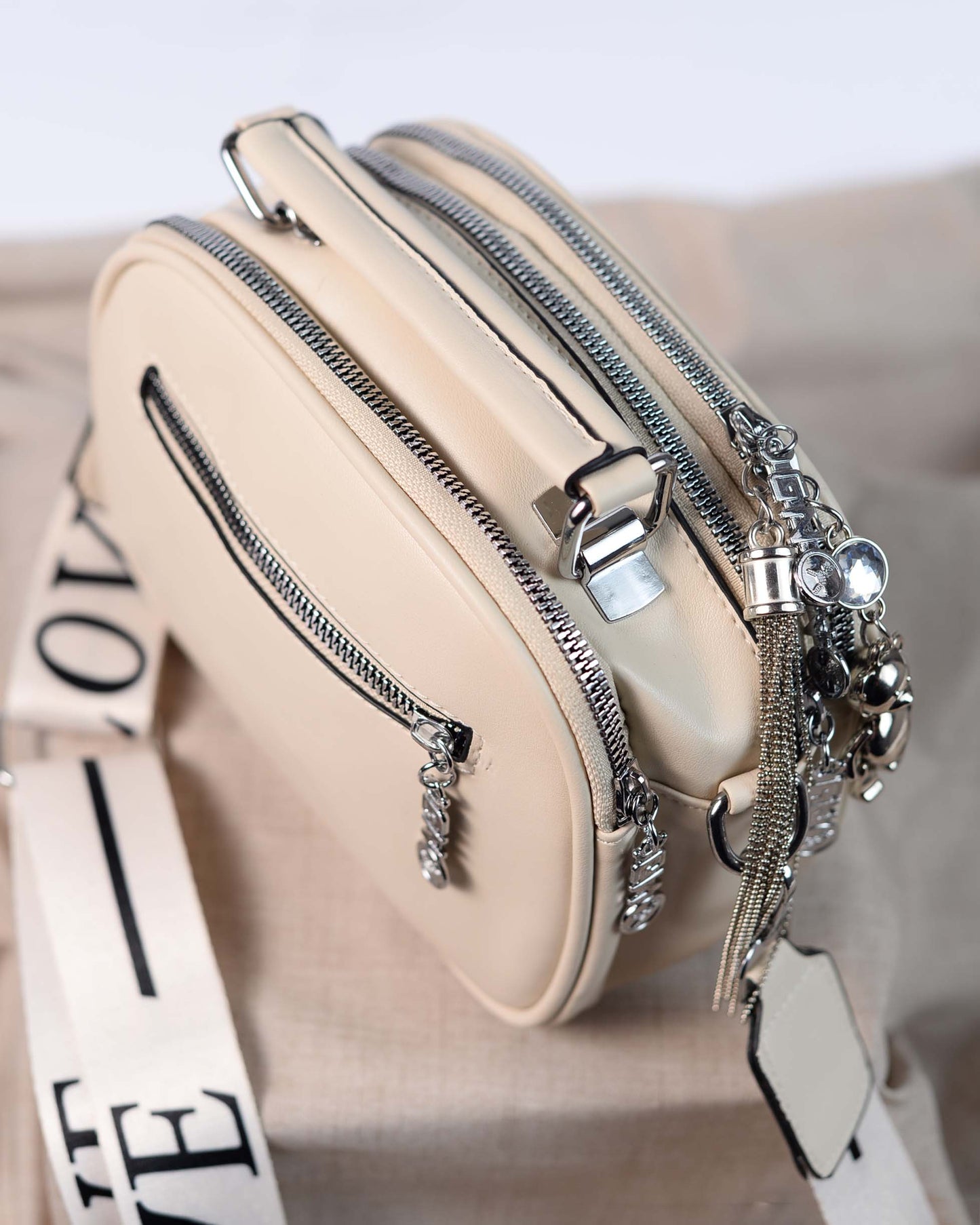 Criss Crossbody Bag- white