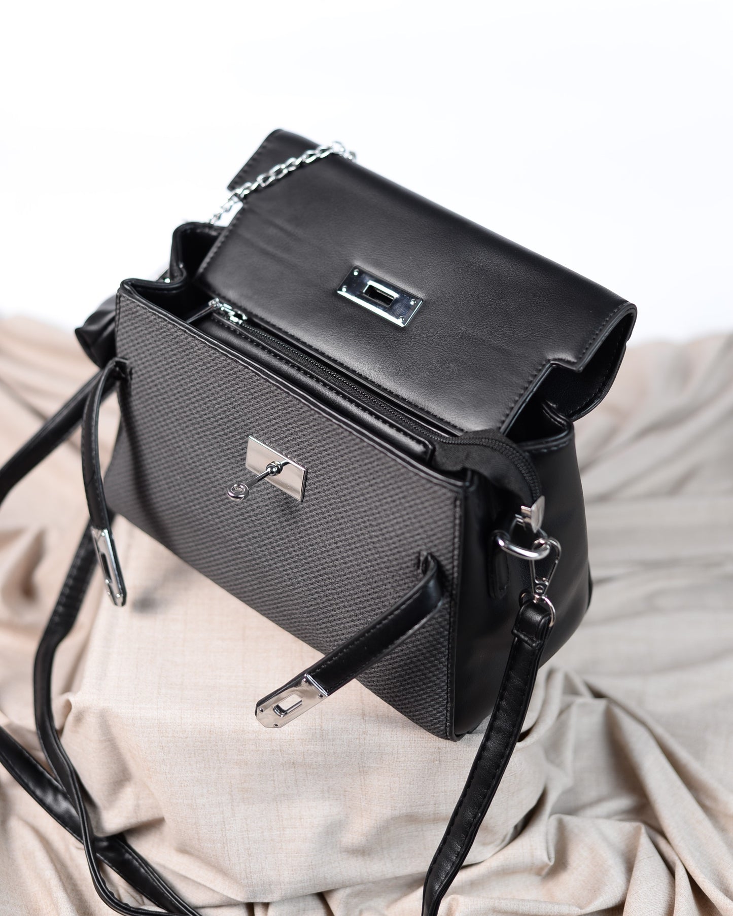 Retro Classic- Black