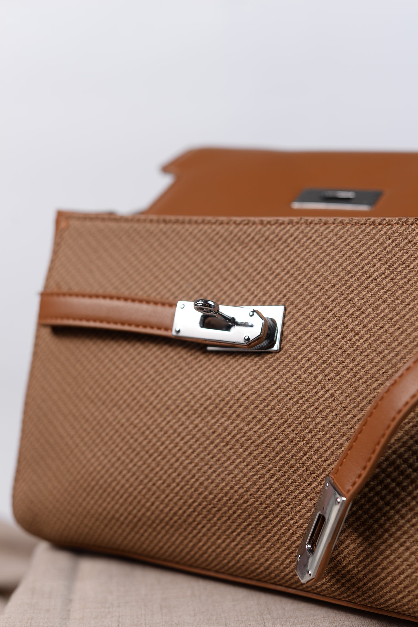 Retro Classic- Brown