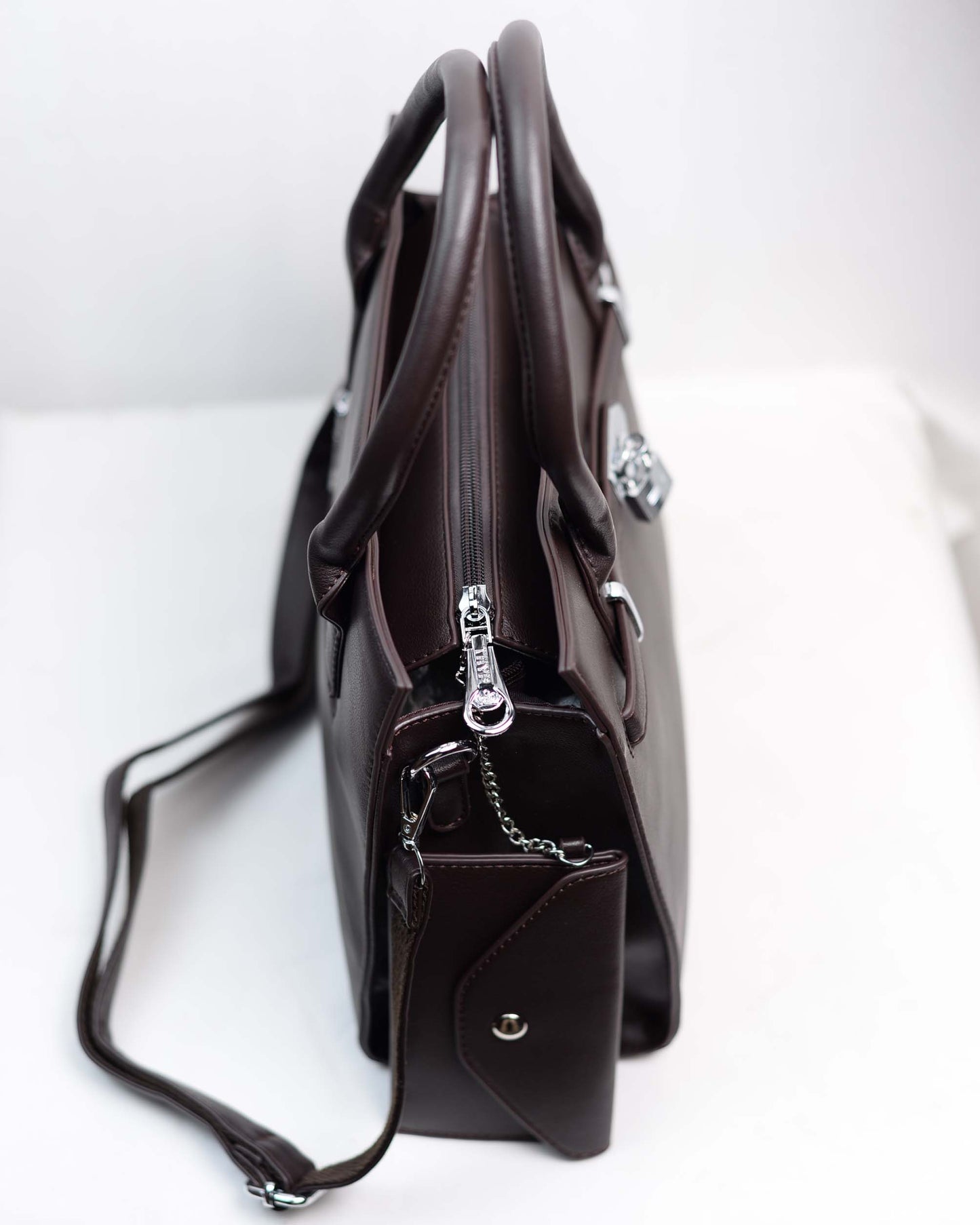 Evelyn Concealed- Dark Brown