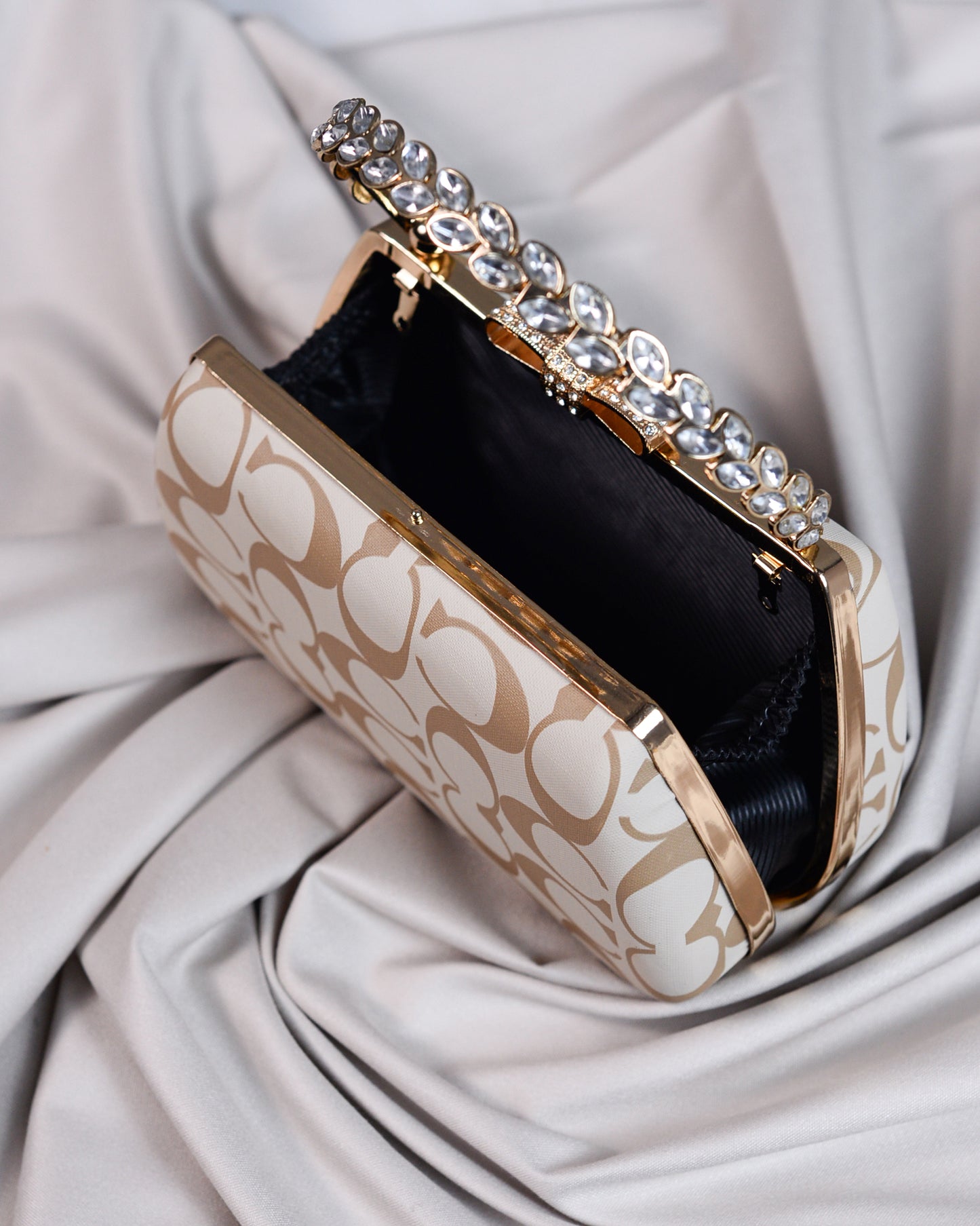 C Clutch- Beige