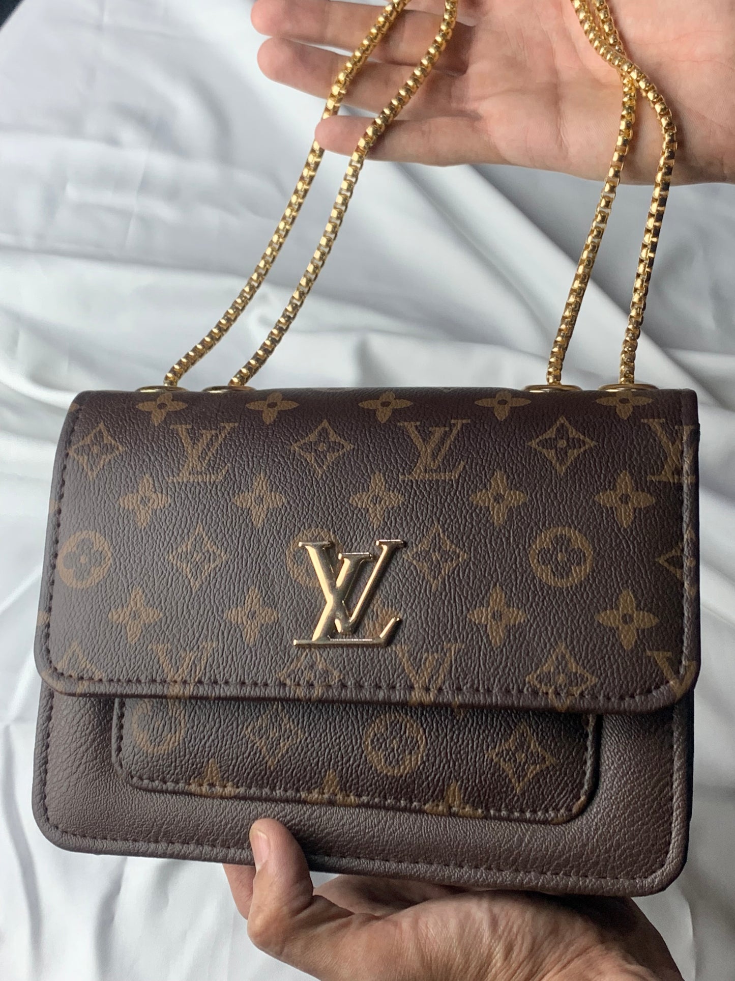 New Arrival LV Crossbody Handbag F-l