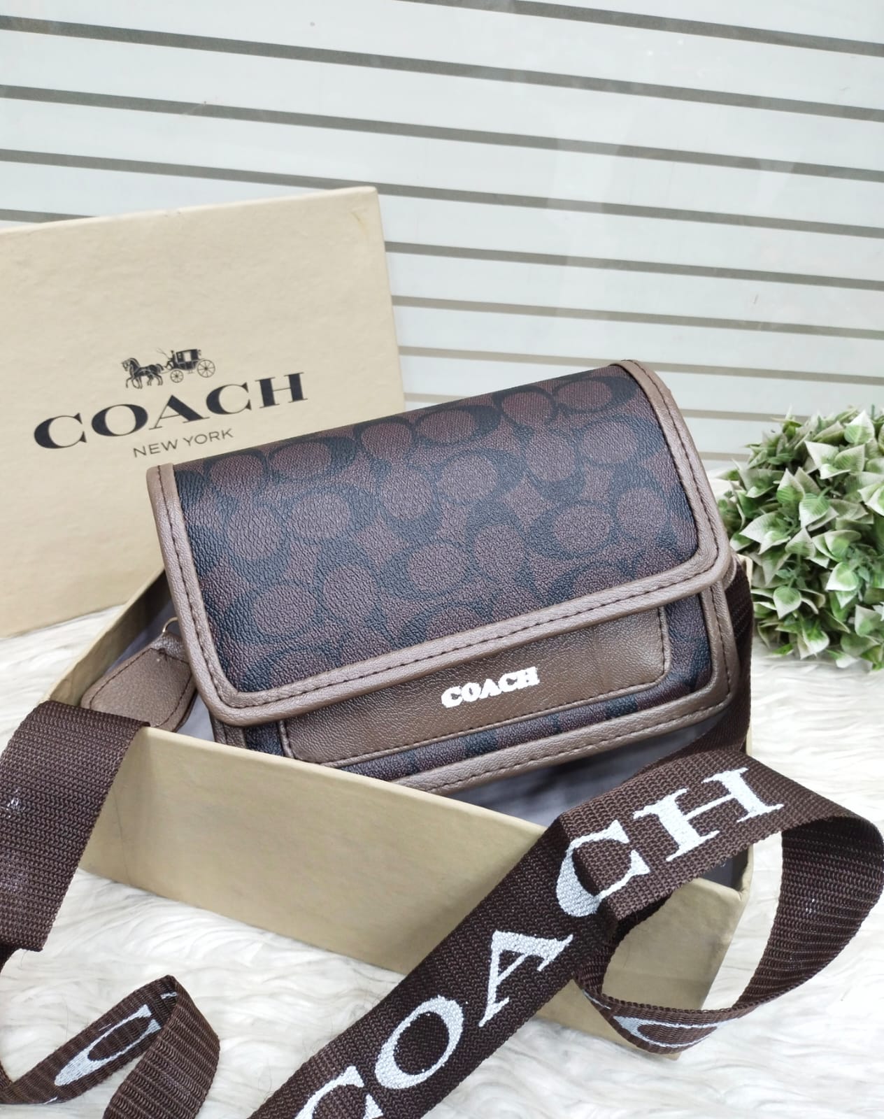 New C Blet Crossbody Handbag (Brown)
