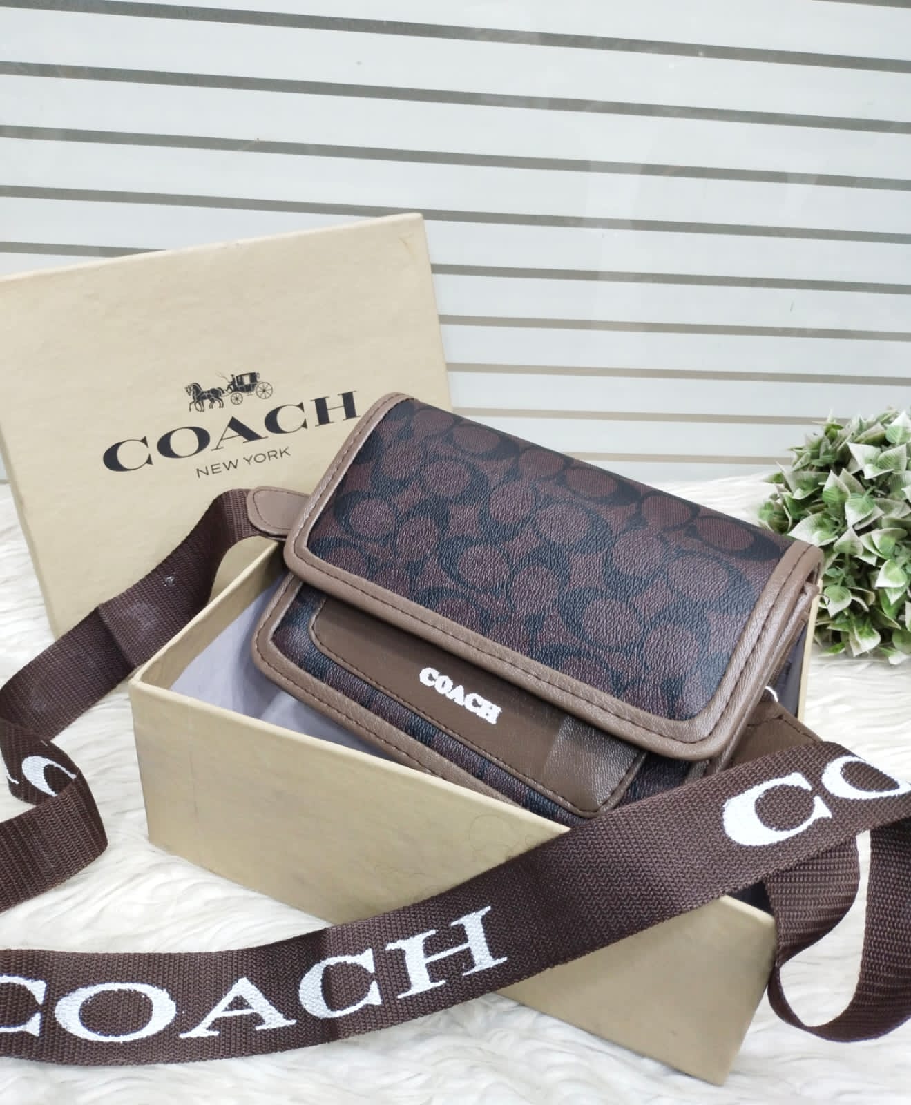 New C Blet Crossbody Handbag (Brown)
