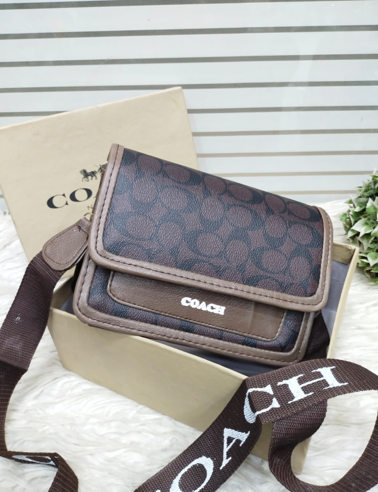 New C Blet Crossbody Handbag (Brown)
