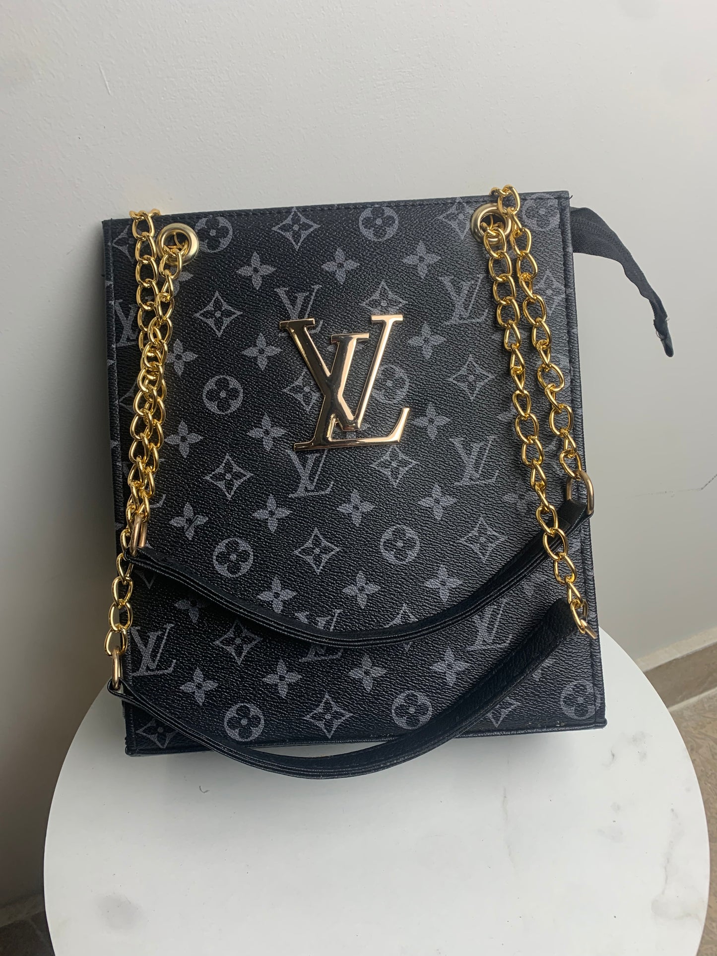 New Arrival LV Black