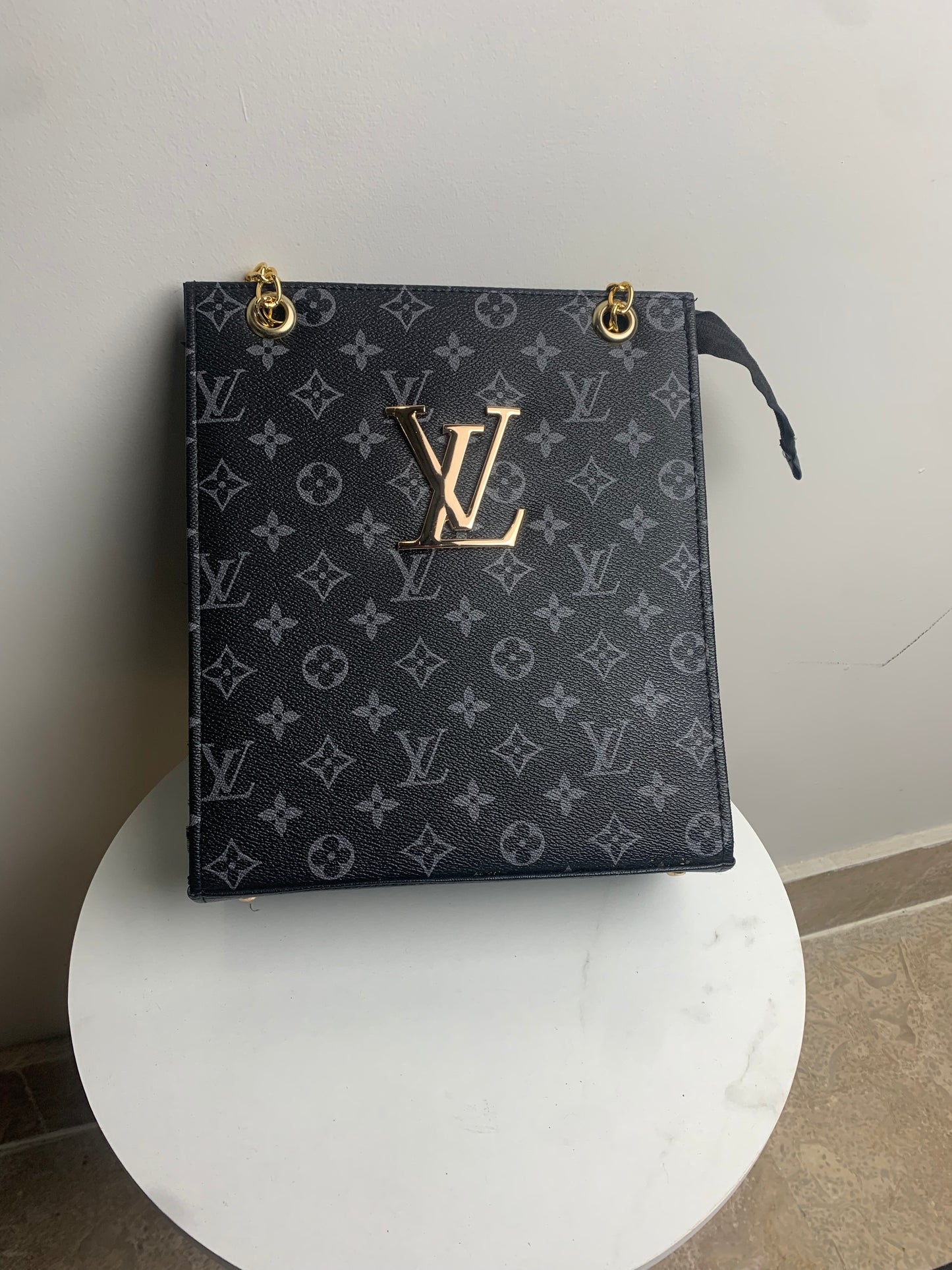 New Arrival LV Black
