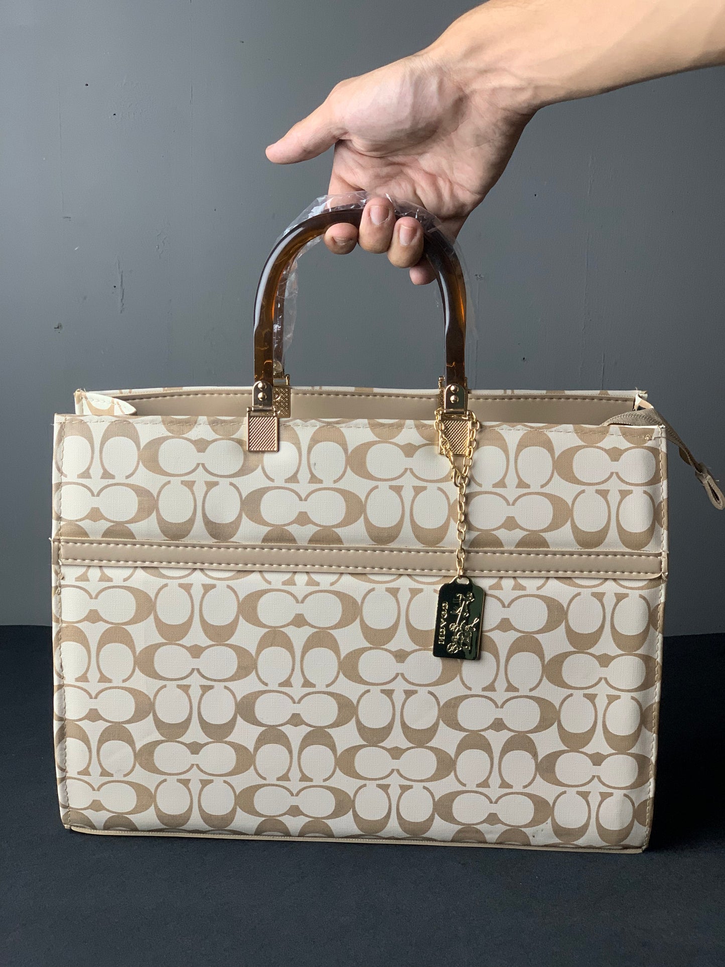 New Arrival Beige Coach Handbag