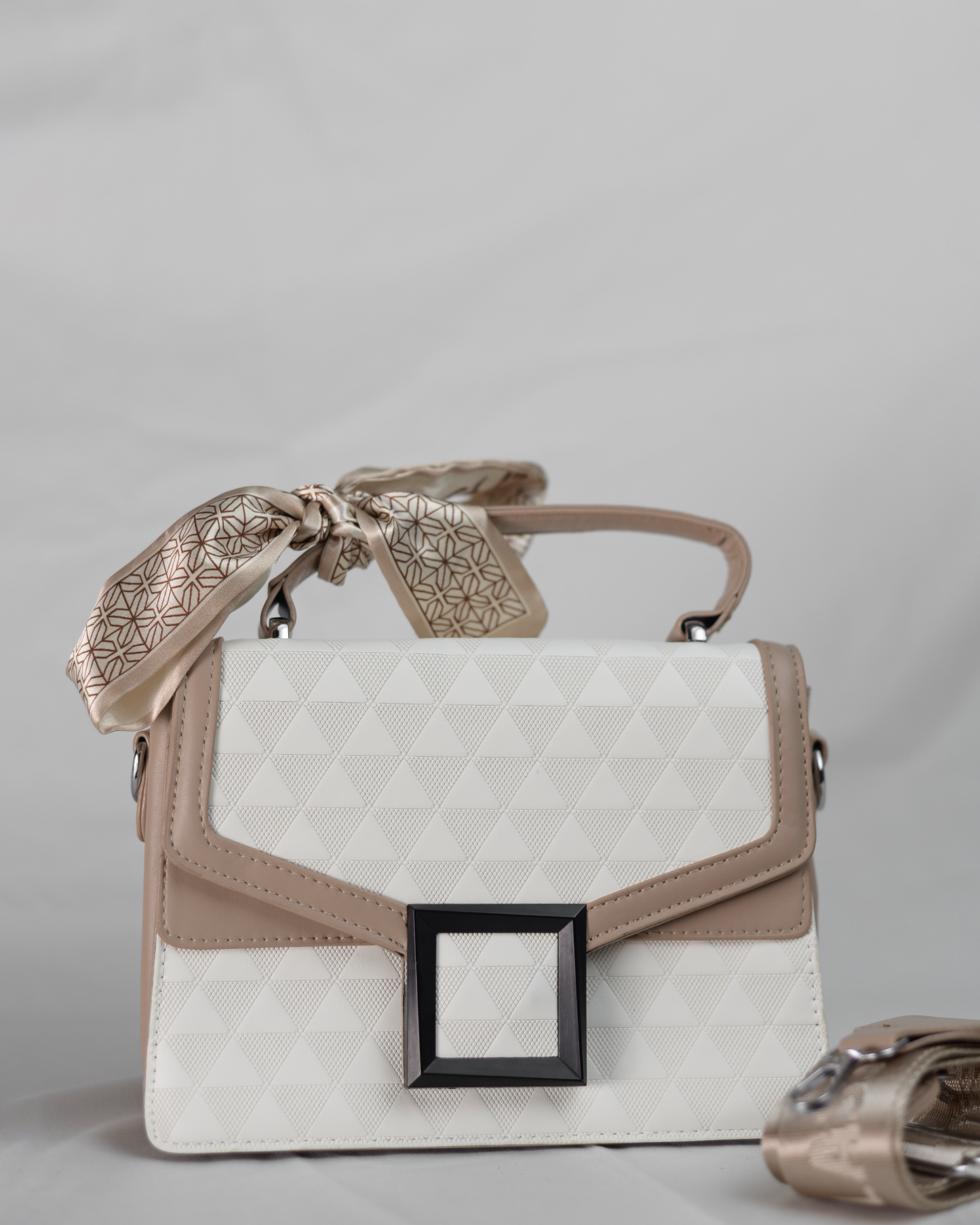 AUREL-Structured Crossbody Bag (Beige & White)