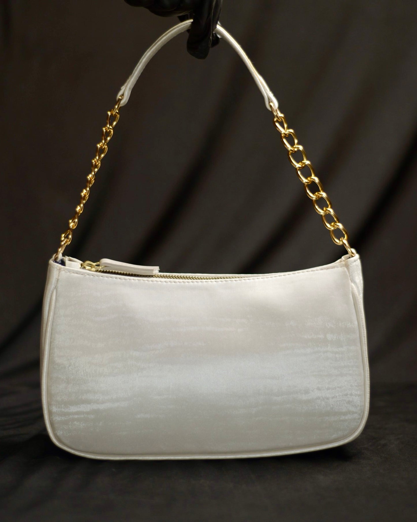 Core Store — Pearl Chain Bag