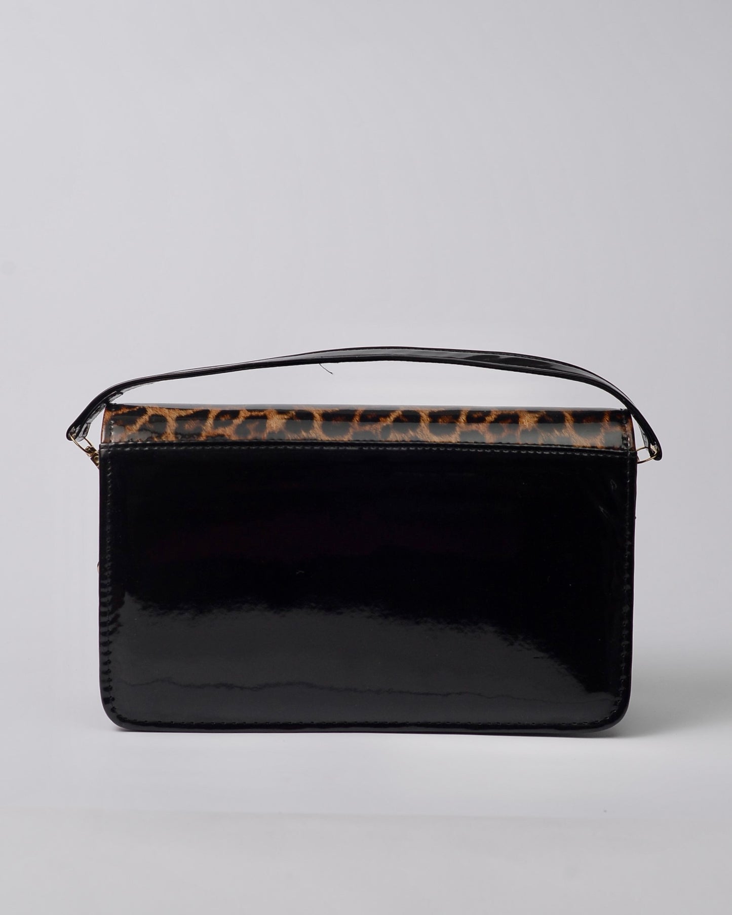 V-Logo Structured Shoulder Bag – Black Leo