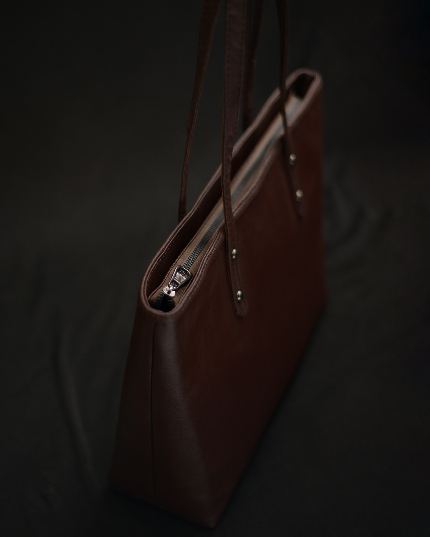 Noir Carryall – Brown Edition