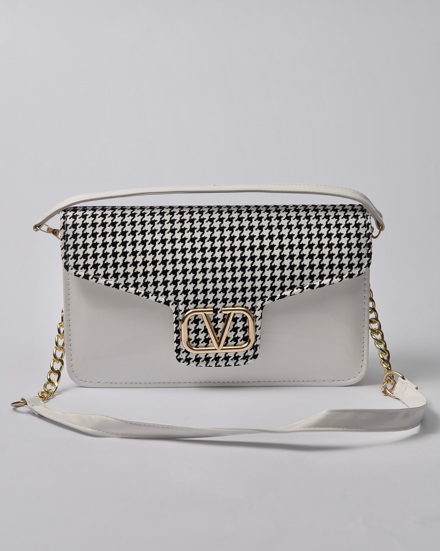V-Logo Structured Shoulder Bag – IVR-M1