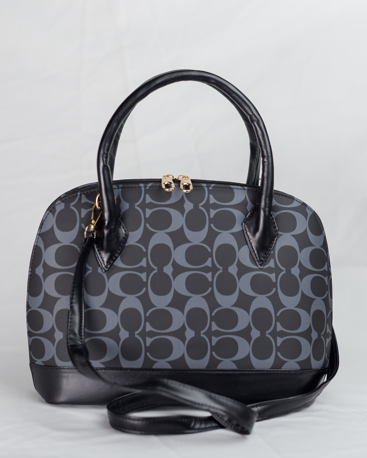 C Mid-Size Tote Bag (Black)