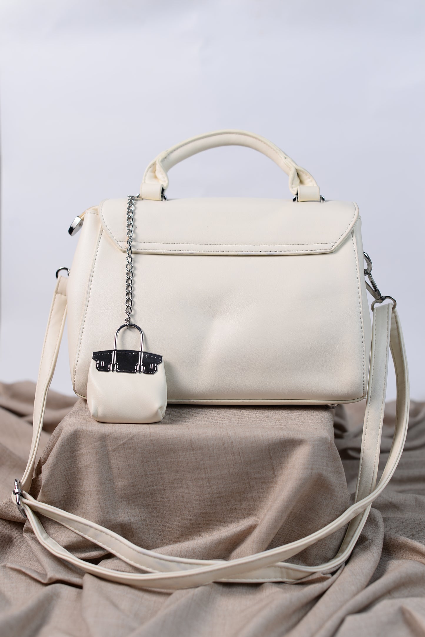 Retro Classic- White